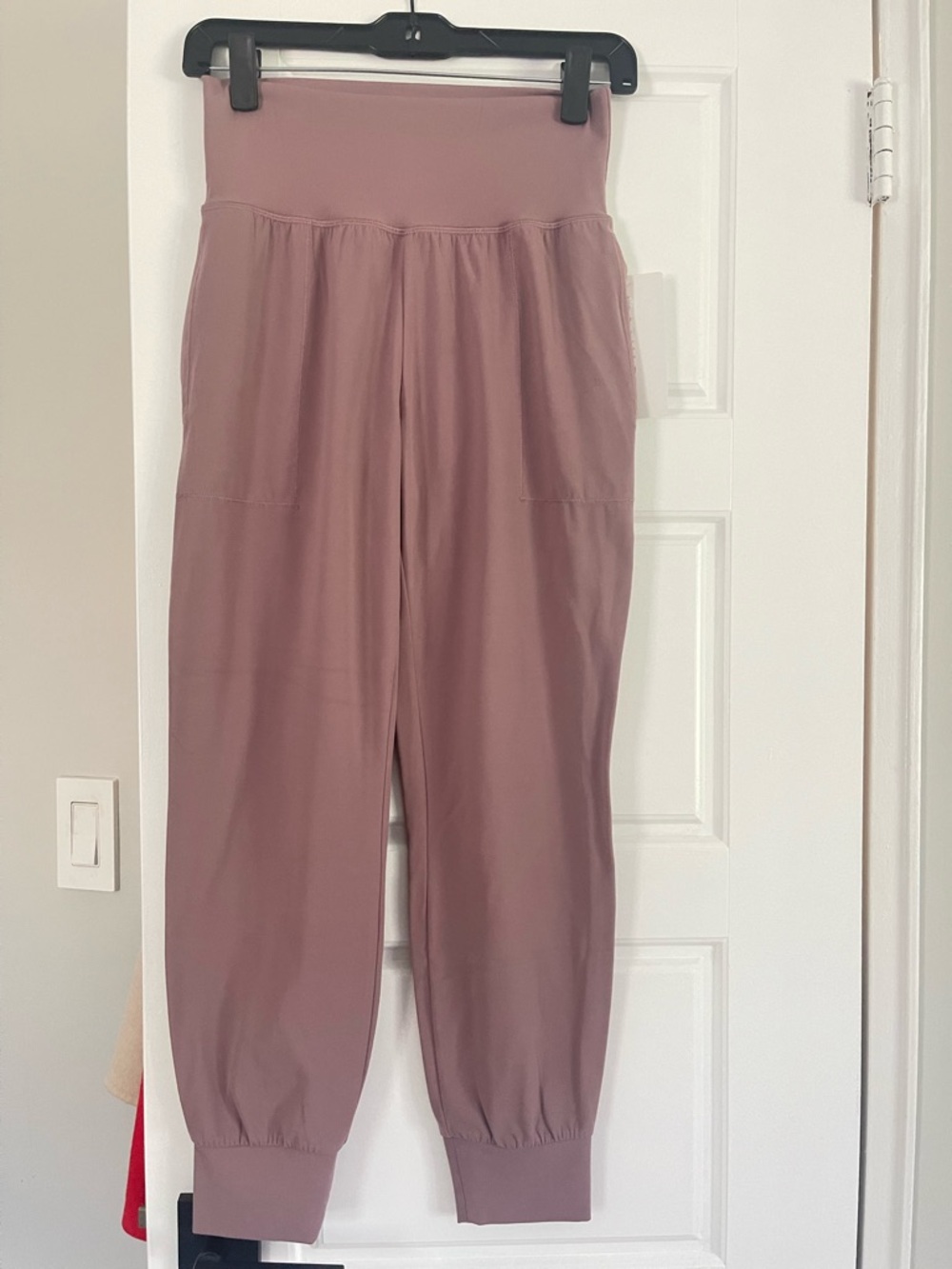 New Athleta Salutation Powervita